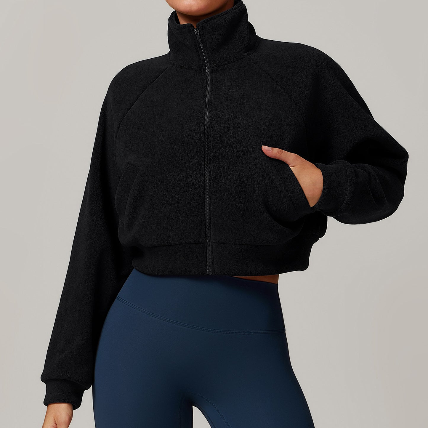 Tenue de yoga polyvalente | Veste chaude et élégante | Haut de course coupe-vent pour femme | Veste sportive avec polaire intégrée.